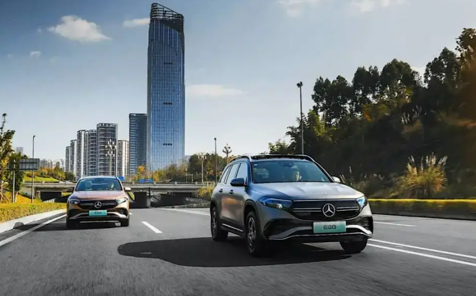 Перший у світі дилер Mercedes-EQ оселився в Йокогамі, Японія