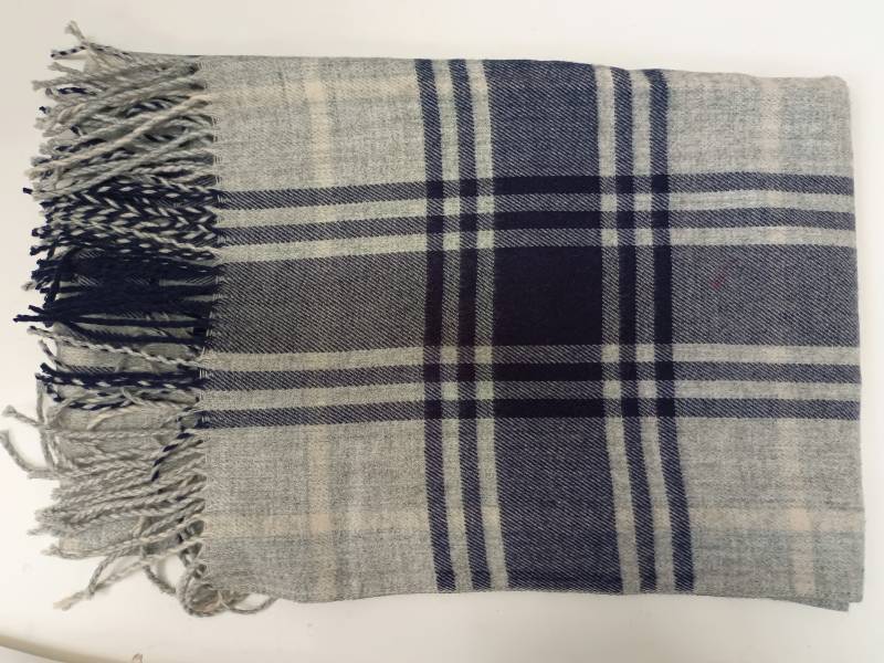 Nitrile check woven scarf