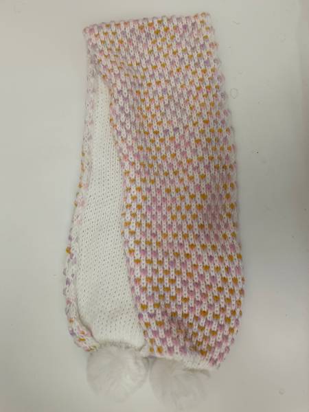 En meter pink strik tørklæde