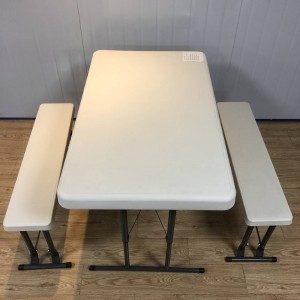 Vruće prodavan set za vanjsku upotrebu uvlačivi plastični stol za piknik sa klupom