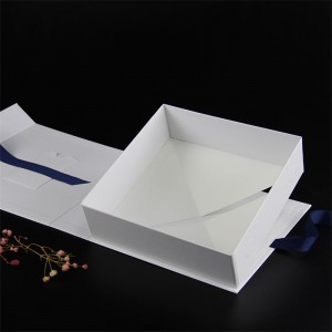 กล่องของขวัญแม่เหล็กกระดาษแข็งพลิกด้านบนพร้อมปิดแม่เหล็ก (2)