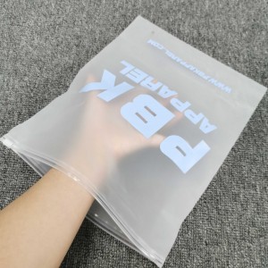 Нови производ вруће продаје ОЕМ штампан сопствени лого пластична одећа паковање кеса са патент затварачем