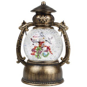 Traditional Xmas seasonal antique plastic led water spinning Christmas lantern snow globe with glitter