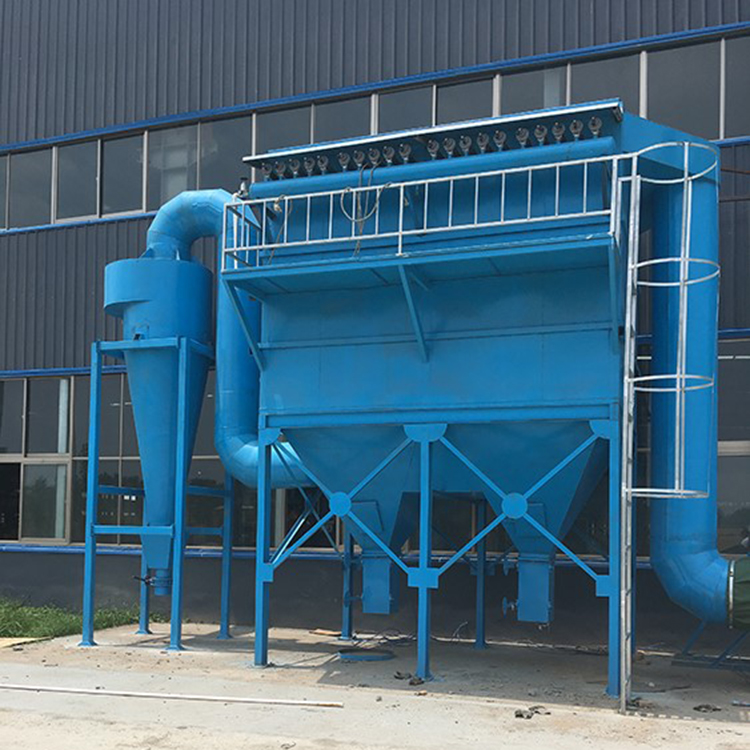 What is the dust removal efficiency of the cyclone dust collector?