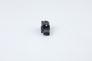 Factory direct sale 310671070 black three hole car connector
