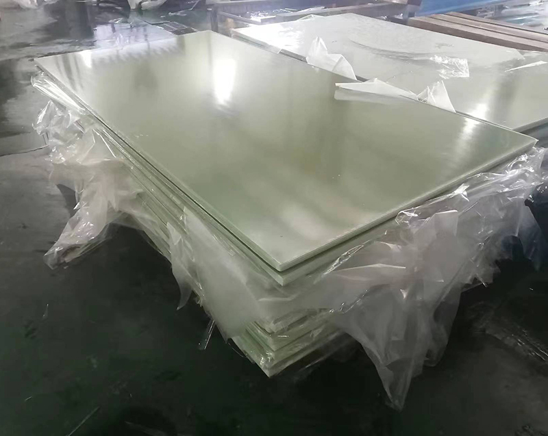 Epoksidinis stiklo pluošto lakštas Fr4 lakštas G10 neplakuotas laminato lakštas su geromis mechaninėmis ir elektros izoliacinėmis savybėmis