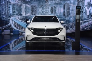Mercedes Benz EQC Cotxe elèctric de luxe d'alta qualitat per a la família