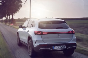 Mercedes Benz EQA 2022 စတိုင်သစ် မြင့်မားသောဘက်ထရီသက်တမ်း လျှပ်စစ်ကား