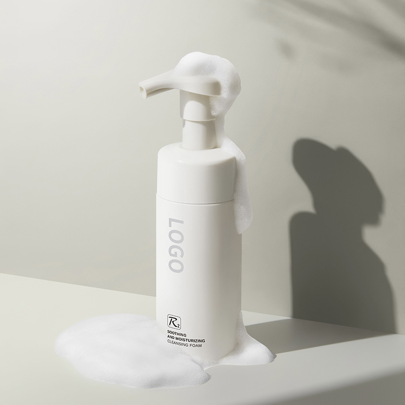 Środek do czyszczenia porów OEM i ODM / środek nawilżający / przeciwzmarszczkowy środek do mycia twarzy