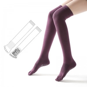 On behalf of the processing OEM new product long tube yoga socks warm winter dance five-finger socks over the knee sports dance socks
