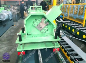 China hot sale stud and track c channel drywall main furring wall angle forming machine