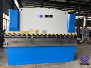 Izravna tvornička brza isporuka visokoučinkovitog hidrauličkog CNC stroja za savijanje metala od čeličnih ploča iz Kine