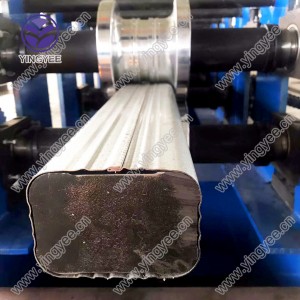 Galvanized Steel Downpipe Roll formans machinam
