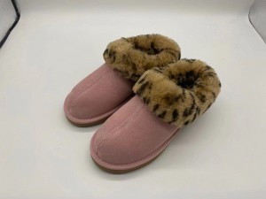Pantofole in montone da donna calde di ultimo design