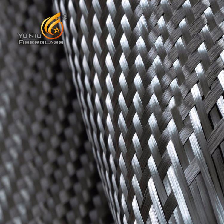 Истеченото челично засилување користи крпа од јаглеродни влакна одлични својства