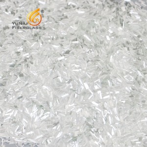 Brins coupés en verre E de 3,0 mm pour fibre de verre hachée PP, produits en fibre de verre hachés/brins hachés en fibre de verre pour Pa en provenance de Chine.