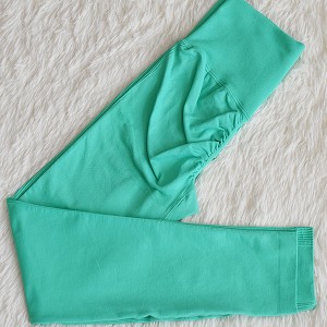 Seamless Yoga Set Crop Top Long Sleeves Sport Yoga 2 Pieces Set For Women