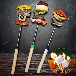 Bastoncini estensibili per arrostire marshmallow – Set di 8 spiedini Smores telescopici, pennello e guanto