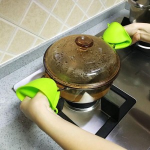 Yongli Thermometer borosy Silicone Oven Mitts Baking Tool Set, Cooking Gloves BBQ Kitchen Oven Mitts miaraka amin'ny Layer landihazo anatiny