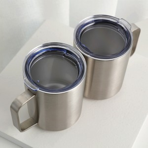 Portable na vacuum insulated coffee mug na may takip 304 stainless steel cup na may hawakan