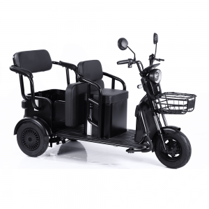 Scooter elettrico a tre ruote per disabili
