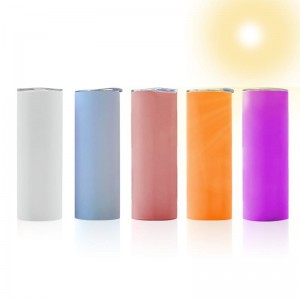 20 oz Skinny Sublimation Tumbler Blank 2 Pakuotės tamsoje švytintys sublimaciniai stiklainiai su sublimacine susitraukiančia plėvele, UV spalvos keitimu iš nerūdijančio plieno stiklinės su priedais