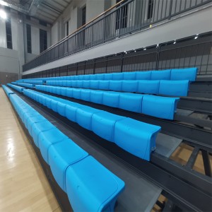အားကစားကွင်း ခုံတန်းလျား ထိုင်ခုံများ ဆုတ်ခွာနိုင်သော Bleachers မိုးလုံလေလုံ အားကစားရုံ တယ်လီစကုပ် Bleachers ပလပ်စတစ်ထိုင်ခုံ YY-LN-P