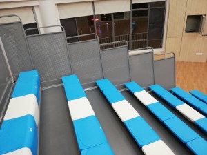 Sistema de seients retràctils de grada telescòpica YY-LN-P per a l'escola