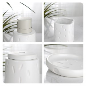 High Quality 5 Pieces Glazed Intaglio Ceramic Modern Bathroom Accessories