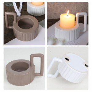 ຜູ້ຜະລິດ ODM ຄຸນະພາບສູງ Elegant Decorative Ceramic Square Striped Aromatherapy Candle Tray with handle