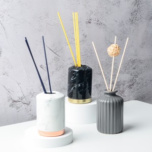 Bastoncini in fibra di poliestere con stoppino decorativo colorato personalizzato