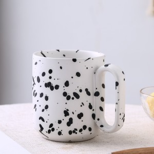 Cană din ceramică de cafea cu puncte creative personalizate nordice cu design nou en-gros