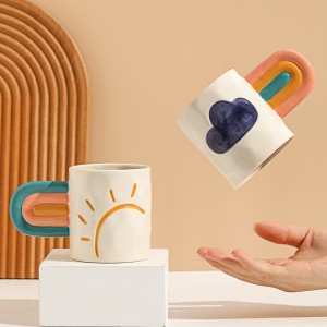 מתנה בעיצוב חדש כוס יצירתית קשת צבוע ביד ספל קפה קרמי חמוד