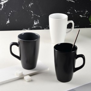 Ceașă de cafea din ceramică alb-negru modernă cu logo personalizat glazurat
