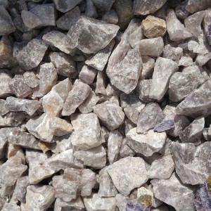 专业供应中国85%~98%纯度萤石块