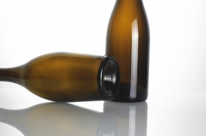 China manufacturer 750ml empty Luxury antique green champagne wine glass bottle logo custom