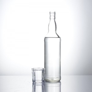 China wholesale stocked 700ml Empty common flint Vodka Rum spirits glass Bottle Liquor Bottle logo custom