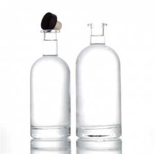 China manufacturer wholesale 200ml 375ml 500ml 750ml transparent super flint custom round thick bottom Rum Whiskey Glass spirits Liquor Bottle