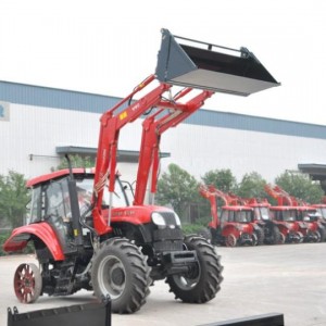 Predný nakladač poľnohospodárskeho traktora s lyžicou 4 v 1 (TZ02D)