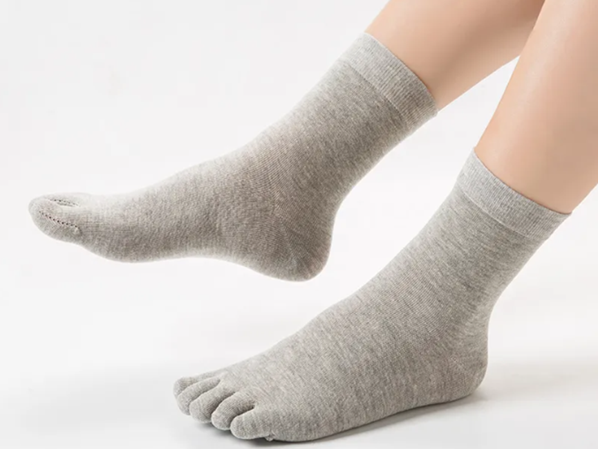 Five-toed socks