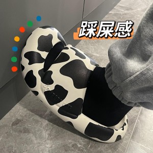 Foreign trade cow’s feeling of stepping on feces cool slippers female summer household soft bottomed ins fashionable couple’s anti-collision slippers