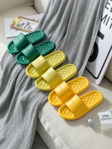 Letný domov jednoduché nové papuče dámske interiérové ​​kúpeľne protišmykové domáce párové sandále