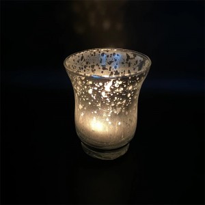 Solid Colour Glass ဖြင့်ပြုလုပ်သော Tea Light Candlestick Holders
