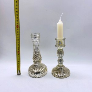 Klasični svečnik iz steklenih kroglic