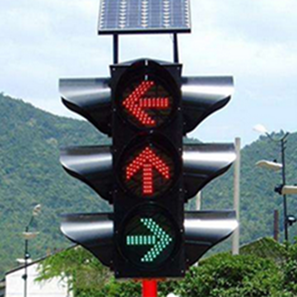 Installation correcte des poteaux de signalisation et des dispositifs de feux de signalisation communs