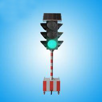 What are the basic functions of solar traffic lights?