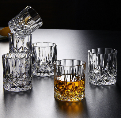 groothandel Amazon 11oz Hoë kwaliteit kroegware elegante drinkbekers gegraveerde diamant onderkant kristal gesnyde glas koppie whisky glas Tumble Uitgestalte beeld