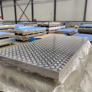Placa de aluminio de cinco barras 1050 1060 3003 5083 Aceptar placa de aluminio en relieve antideslizante personalizada de fábrica