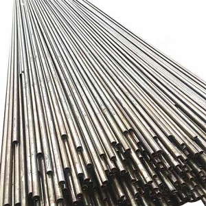 China New Product Chine Tubi d'acciaio senza saldatura in acciaio galvanizatu / Precisione / Laminati à fredu ASTM / AISI / DIN / JIS / GB Tubi d'acciaio rotondi galvanizzati