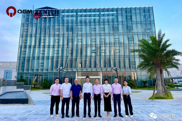Ο Hu Youyi, Πρόεδρος της China Sand and Gravel Association, επισκέφτηκε την ομάδα QGM για έρευνα και καθοδήγηση.